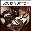 Louis Vuitton は17.1%の株式を保有することでHermes International の株主になる